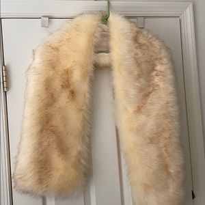 Fake fur shawl